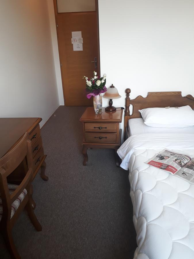 Hotel Cetojevic บันยาลูกา ภายนอก รูปภาพ