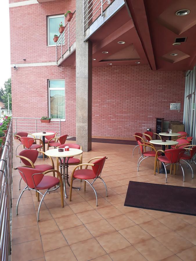 Hotel Cetojevic บันยาลูกา ภายนอก รูปภาพ